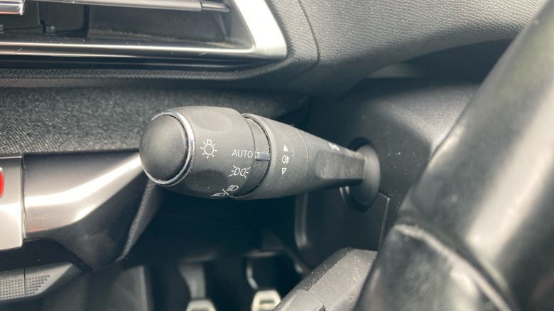 Peugeot 5008 1.5 BlueHDi Allure Premium+ 5dr Diesel Estate